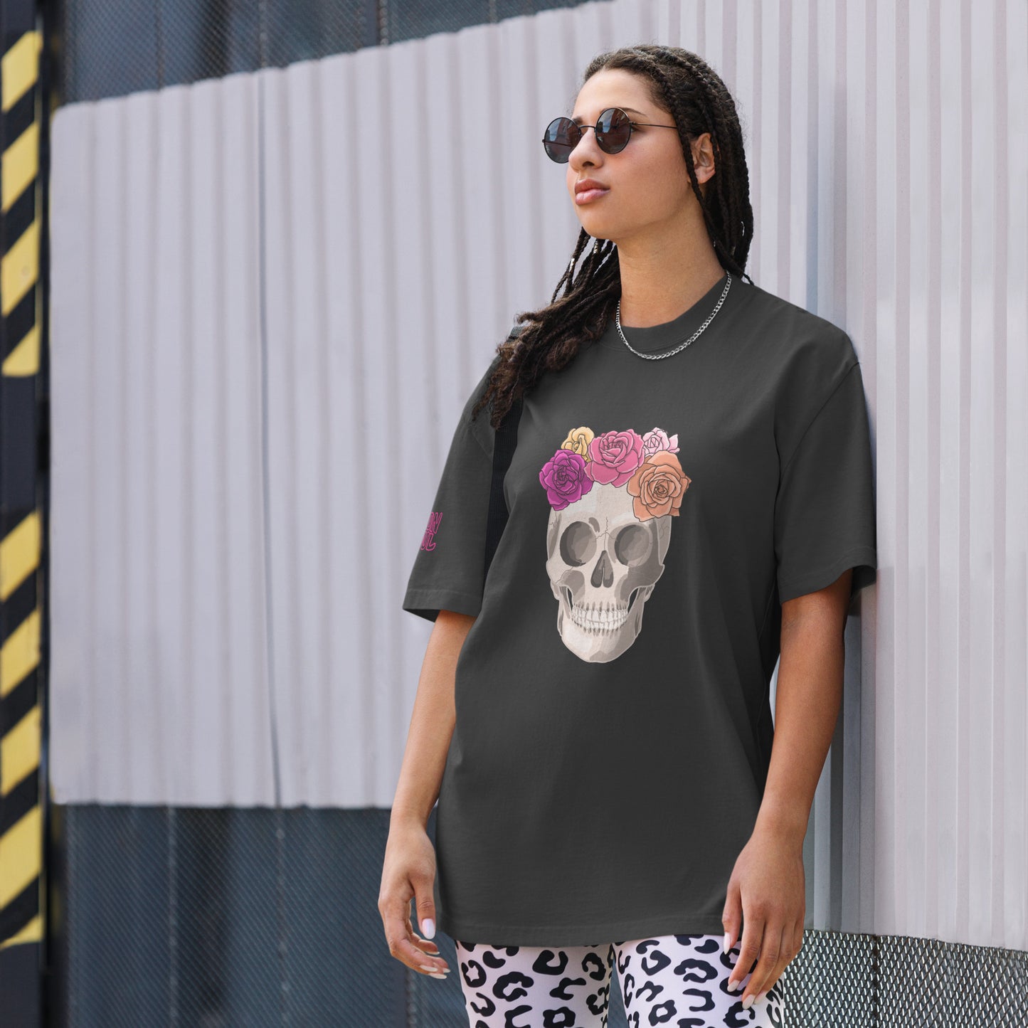 Neutral Skull & Roses Unisex Oversized faded t-shirt