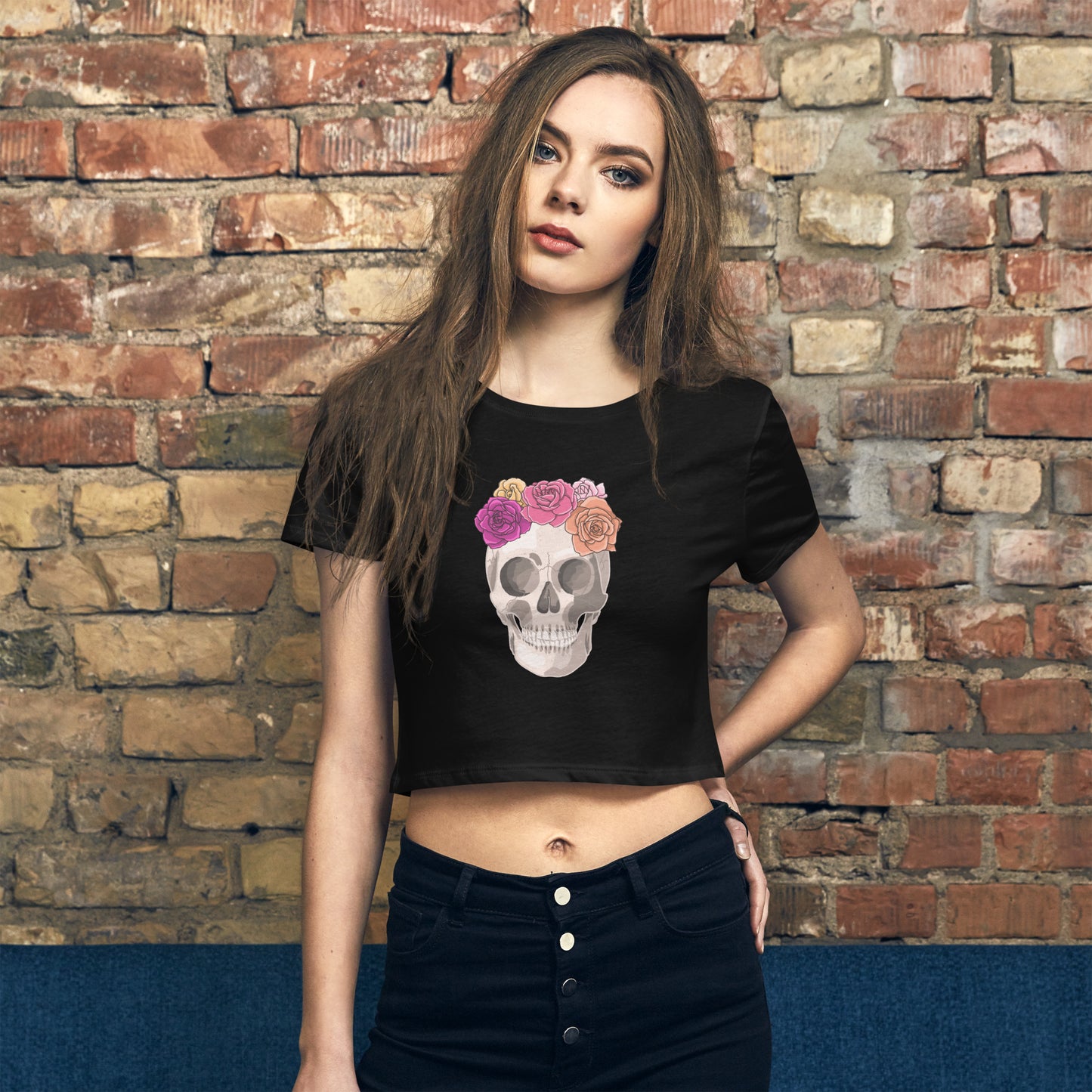 Neutral Skull & Roses Women’s Crop Tee